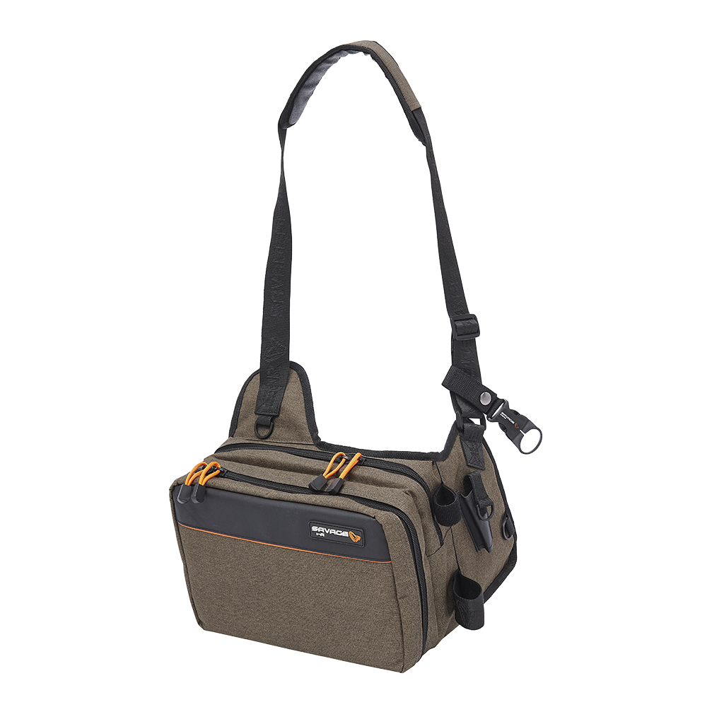 Savage Gear Specialist Sling axelväska [inkl. 1 betesask/10 påsar] 8 l [20 x 31 x 15 cm] brun/svart