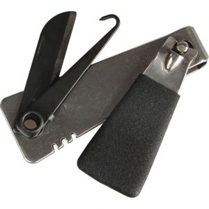 Wiggler link clipper/multi-tool