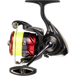 Daiwa 23 Ninja LT spinning reel incl. J-Braid X4 braided line